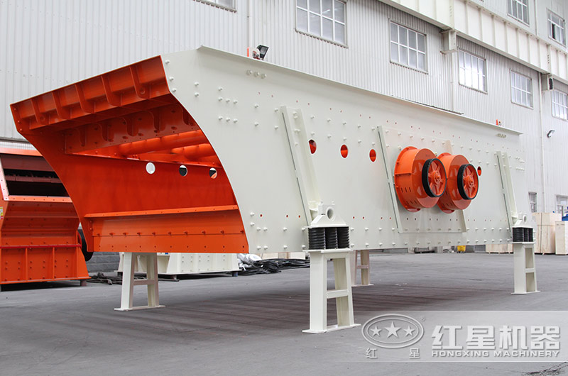 立式板錘制砂機規(guī)格、產量及結構原理